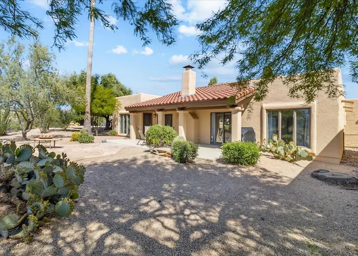 Club Ironwood Access Desert Garden & Golf *